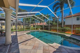 970 Southern Pine Ct NE, Saint Petersburg, FL 33703 - Photo 31