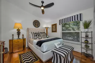 970 Southern Pine Ct NE, Saint Petersburg, FL 33703 - Photo 17