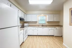1706 Belleair Forest Dr, Belleair, FL 33756 - Photo 21