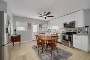 1099 52nd St S, Gulfport, FL 33707 - Photo 5