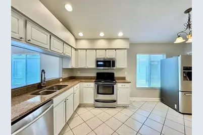 18112 Canal Pointe Street, Tampa, FL 33647 - Photo 11