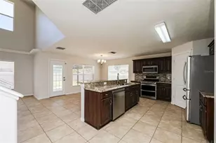7840 Bristol Park Dr, Apollo Beach, FL 33572 - Photo 5