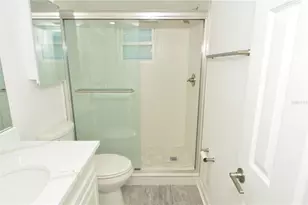 4700 Cove Cir, Saint Petersburg, FL 33708 - Photo 35