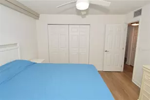 4700 Cove Cir, Saint Petersburg, FL 33708 - Photo 27