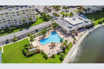 4700 Cove Circle #107, Saint Petersburg, FL 33708 - Photo 45