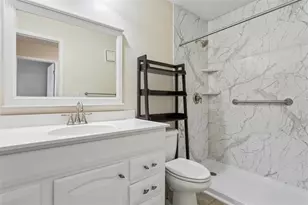6341 Treetop Cir, Temple Terrace, FL 33617 - Photo 15