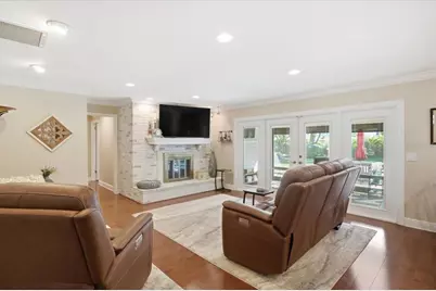 4014 Carrollwood Village Drive, Tampa, FL 33618 - Photo 5