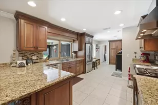 4014 Carrollwood Village Dr, Tampa, FL 33618 - Photo 3