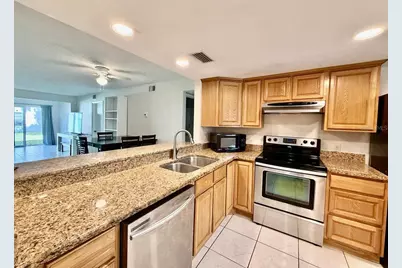 7560 92nd Street #102B, Seminole, FL 33777 - Photo 7