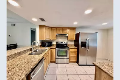 7560 92nd Street #102B, Seminole, FL 33777 - Photo 5