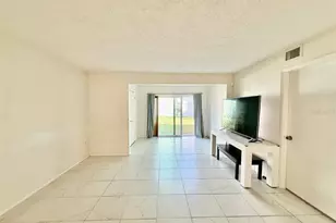 7560 92nd St, Seminole, FL 33777 - Photo 13