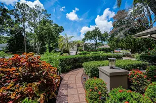 1680 Sparkling Ct, Dunedin, FL 34698 - Photo 3