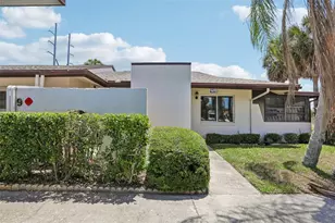 1418 14th Cir SE, Largo, FL 33771 - Photo 1