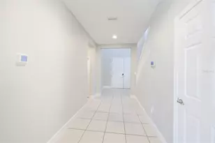 6207 Voyagers Pl, Apollo Beach, FL 33572 - Photo 11