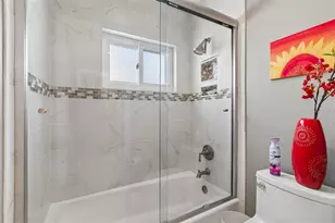 3104 Tarabrook Dr, Tampa, FL 33618 - Photo 47