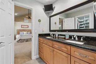 3104 Tarabrook Dr, Tampa, FL 33618 - Photo 39