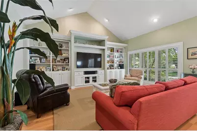 3104 Tarabrook Drive, Tampa, FL 33618 - Photo 9
