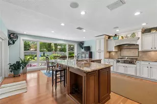 3104 Tarabrook Dr, Tampa, FL 33618 - Photo 23
