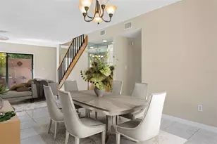3103 Taragrove Dr, Tampa, FL 33618 - Photo 9