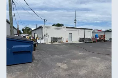 9511 N Nebraska Avenue, Tampa, FL 33612 - Photo 3