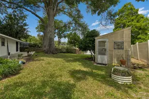 13338 Lake George Ln, Tampa, FL 33618 - Photo 39