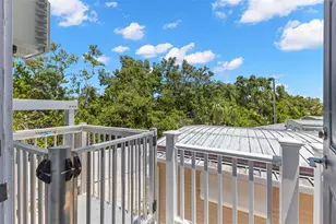 563 Mt Piney Ave NE, Saint Petersburg, FL 33702 - Photo 21