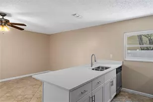 7944 Royal Stewart Dr, New Port Richey, FL 34653 - Photo 17