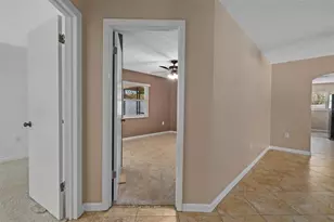 7944 Royal Stewart Dr, New Port Richey, FL 34653 - Photo 23