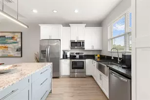 510 E Lime St, Tarpon Springs, FL 34689 - Photo 11