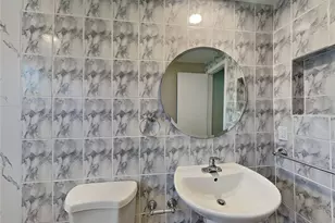 [Address not provided], Tampa, FL 33618 - Photo 9