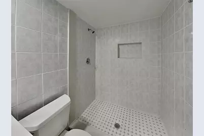 [Address not provided], Tampa, FL 33618 - Photo 13