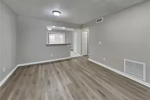 [Address not provided], Tampa, FL 33618 - Photo 3