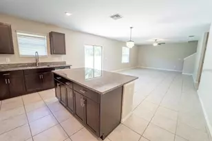 1863 Moon Cactus Ct, Ruskin, FL 33570 - Photo 9