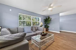 5810 Venetian Blvd NE, Saint Petersburg, FL 33703 - Photo 5