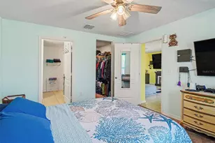 820 Chatham Walk Dr, Ruskin, FL 33570 - Photo 13