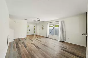 5865 Meadowpark Pl, Lithia, FL 33547 - Photo 3