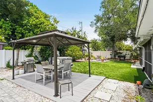 4304 Midland Rd, Sarasota, FL 34231 - Photo 29