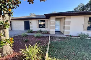 7186 Lexington Cir, Brooksville, FL 34602 - Photo 1