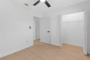 207 W Bougainvillea Ave, Tampa, FL 33612 - Photo 17