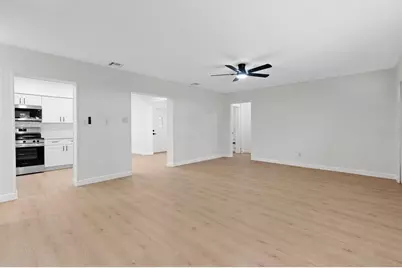 207 W Bougainvillea Avenue, Tampa, FL 33612 - Photo 5