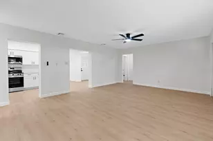 207 W Bougainvillea Ave, Tampa, FL 33612 - Photo 5