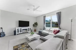 12349 Blue Pacific Dr, Riverview, FL 33579 - Photo 15