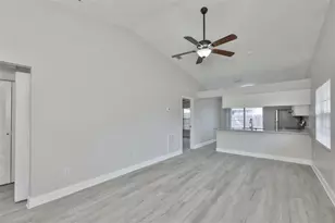 1720 Oak Branch Ct, Brandon, FL 33511 - Photo 3