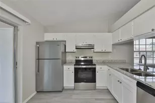 1720 Oak Branch Ct, Brandon, FL 33511 - Photo 9