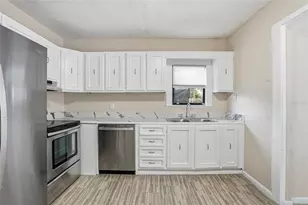 911 Magnolia Dr, Clearwater, FL 33756 - Photo 5