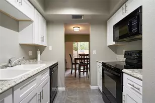11905 Lakemist Cir, Temple Terrace, FL 33617 - Photo 11