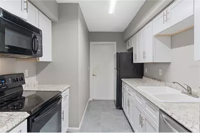 11905 Lakemist Circle #74, Temple Terrace, FL 33617 - Photo 17