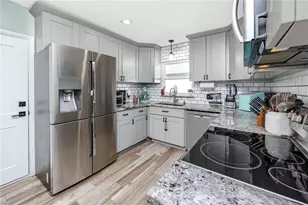 4550 3rd St N, Saint Petersburg, FL 33703 - Photo 13