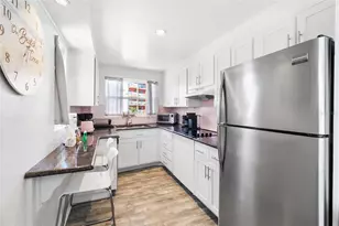 11730 Gulf Blvd, Saint Petersburg, FL 33706 - Photo 13