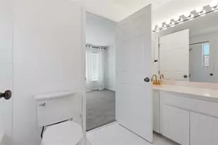 10621 Hatteras Dr, Tampa, FL 33615 - Photo 39